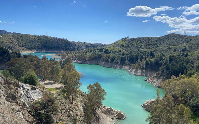 E-Bike cycling route Malaga to the mountain lakes and white village Casabermeja
