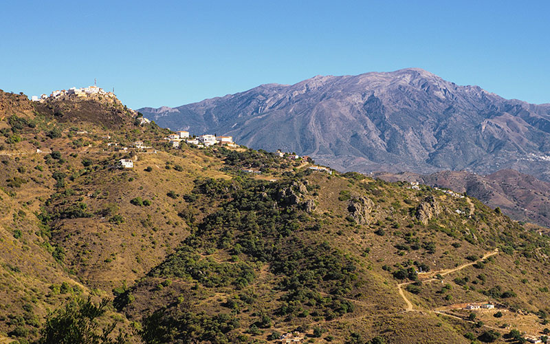 Cycling routes Malaga – E-Bike route to Comares White Village