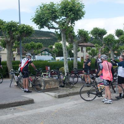 Coffee stop during a guided bike tour
